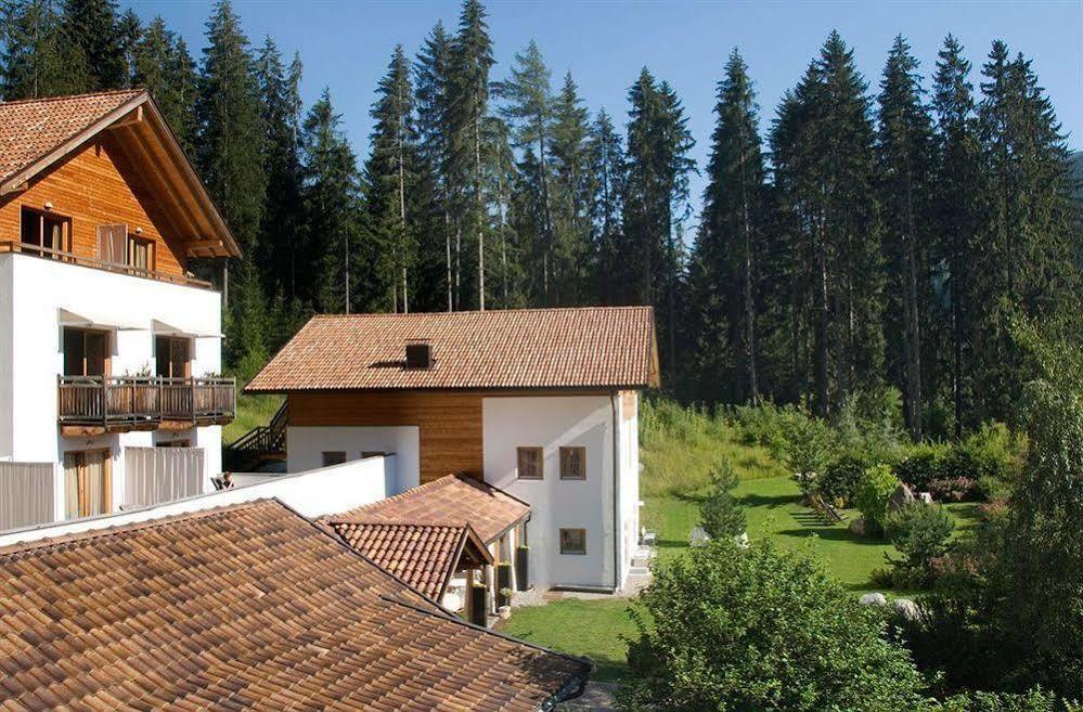 Hotel Bad Schoergau Sarentino エクステリア 写真