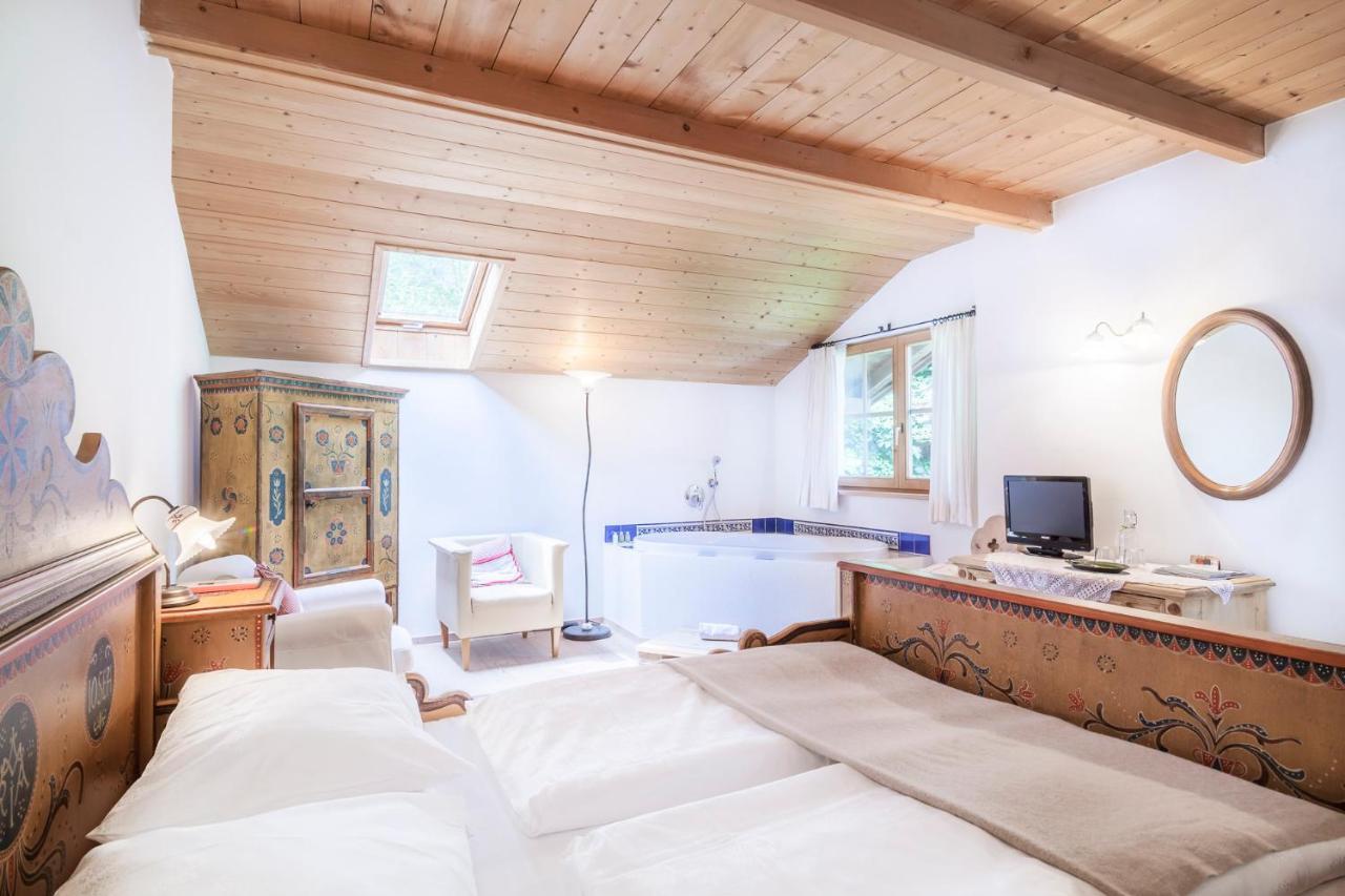 Hotel Bad Schoergau Sarentino エクステリア 写真